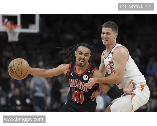 NBA9091赛季公牛队对阵黄蜂队的经典对决回顾与精彩瞬间分析